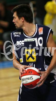 Basketball Bundesliga. Woerthersee Piraten gegen Team Panthers Fuerstenfeld. Samo Grum (Fuerstenfeld). Klagenfurt, am 14.10.2007.
Foto: Kuess
---
pressefotos, pressefotografie, kuess, qs, qspictures, sport, bild, bilder, bilddatenbank