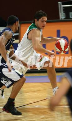 Basketball Bundesliga. Woerthersee Piraten gegen Team Panthers Fuerstenfeld. Andreas Kuttnig (Piraten). Klagenfurt, am 14.10.2007.
Foto: Kuess
---
pressefotos, pressefotografie, kuess, qs, qspictures, sport, bild, bilder, bilddatenbank