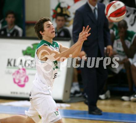 Basketball Bundesliga. Woerthersee Piraten gegen Team Panthers Fuerstenfeld. Sebastian Schaal (Piraten). Klagenfurt, am 14.10.2007.
Foto: Kuess
---
pressefotos, pressefotografie, kuess, qs, qspictures, sport, bild, bilder, bilddatenbank