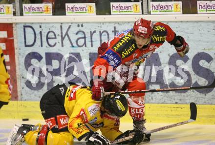 Erste Bank Eishockey Bundesliga. KAC gegen Vienna Capitals. Christoph Ibounig (KAC), Manuel Latusa (Caps). Kaerntner Sparkase. Hafesan. Klagenfurt, am 19.10.2007.
Foto: Kuess
---
pressefotos, pressefotografie, kuess, qs, qspictures, sport, bild, bilder, bilddatenbank