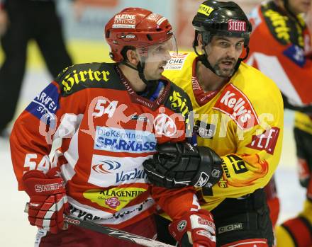 Erste Bank Eishockey Bundesliga. KAC gegen Vienna Capitals. Andrew Schneider (KAC), Sean Selmser (Caps). Klagenfurt, am 19.10.2007.
Foto: Kuess
---
pressefotos, pressefotografie, kuess, qs, qspictures, sport, bild, bilder, bilddatenbank