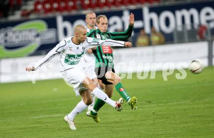 Fussball Bundesliga. SK Austria Kaernten gegen FC Wacker Innsbruck. Patrick Wolf (Kaernten), Dennis Mimm (Innsbruck). bet at home. Klagenfurt, am 20.10.2007.
Foto: Kuess
---
pressefotos, pressefotografie, kuess, qs, qspictures, sport, bild, bilder, bilddatenbank