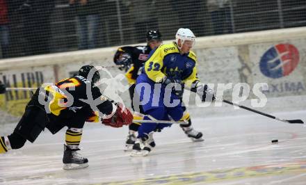 Eishockey Oberliga. EHC Althofen gegen EC SV Spittal. Marko Ganster (Althofen), Peter Floriantschitsch (Spittal). Althofen, am 20.10.2007.
Foto: Kuess
---
pressefotos, pressefotografie, kuess, qs, qspictures, sport, bild, bilder, bilddatenbank