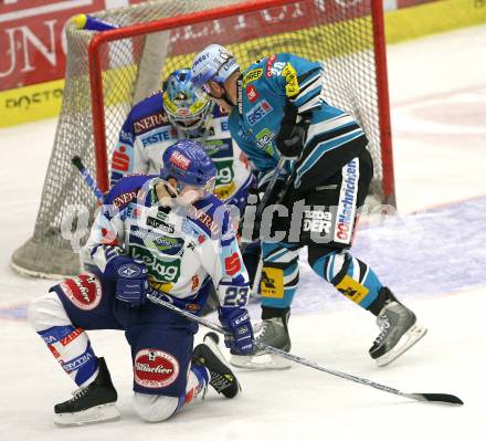 Erste Bank Eishockey Bundesliga. VSV gegen Black Wings Linz.  Gert Prohaska, Gerd Acker (VSV), Brad Purdie (Linz). Villach, am 20.10.2007.
Foto: Kuess
---
pressefotos, pressefotografie, kuess, qs, qspictures, sport, bild, bilder, bilddatenbank