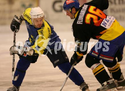 Eishockey Oberliga. EHC Althofen gegen EC SV Spittal. Christian Popatnig (Althofen), Peter Floriantschitsch (Spittal). Althofen, am 20.10.2007.
Foto: Kuess
---
pressefotos, pressefotografie, kuess, qs, qspictures, sport, bild, bilder, bilddatenbank