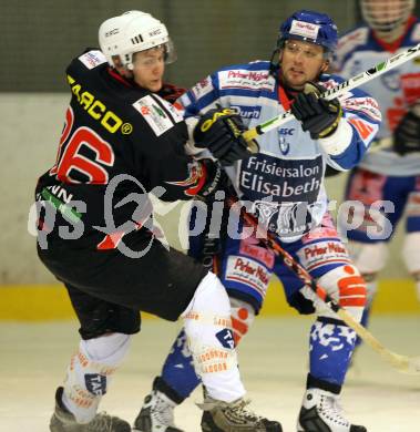 Eishockey Oberliga. ESC Steindorf gegen EC Tarco Woelfe Klagenfurt. Rene Wild (Steindorf), Markus Zechner (Tarco). Althofen, am 20.10.2007.
Foto: Kuess
---
pressefotos, pressefotografie, kuess, qs, qspictures, sport, bild, bilder, bilddatenbank