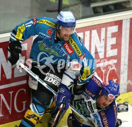 Erste Bank Eishockey Bundesliga. VSV gegen Black Wings Linz.  Devin Edgerton(VSV), Francois Groleau (Linz). Villach, am 20.10.2007.
Foto: Kuess
---
pressefotos, pressefotografie, kuess, qs, qspictures, sport, bild, bilder, bilddatenbank