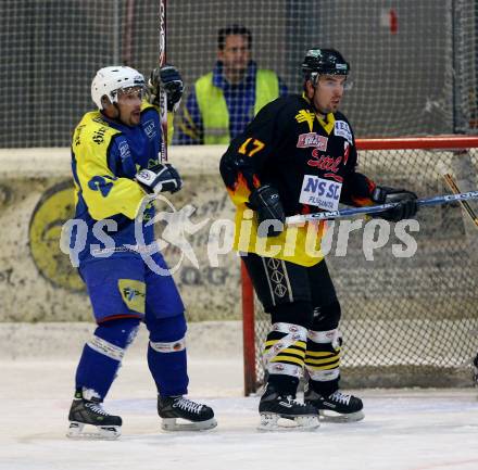 Eishockey Oberliga. EHC Althofen gegen EC SV Spittal. Christian Schweiger (Althofen), Roland Steinberger (Spittal). Althofen, am 20.10.2007.
Foto: Kuess
---
pressefotos, pressefotografie, kuess, qs, qspictures, sport, bild, bilder, bilddatenbank