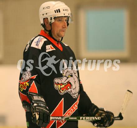 Eishockey Oberliga. ESC Steindorf gegen EC Tarco Woelfe Klagenfurt. Josef Sulzbacher (Tarco). Steindorf, am 20.10.2007.
Foto: Kuess
---
pressefotos, pressefotografie, kuess, qs, qspictures, sport, bild, bilder, bilddatenbank