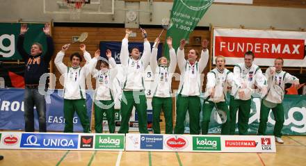 Badminton Bundesliga. Jubel ASKOE Kelag Kaernten. Manager Erwin Hasenbichler, Nejc Boljka, Belinda heber, Peter Kreulitsch, Maja Kersnik, Armin Kreulitsch, Michael Trojan, Neven Rihtar, Thomas Pipan. Klagenfurt, am 20.10.2007.
Foto: Kuess
---
pressefotos, pressefotografie, kuess, qs, qspictures, sport, bild, bilder, bilddatenbank