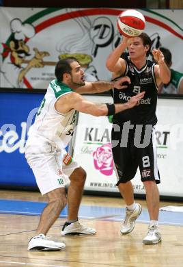 Basketball Bundesliga. Woerthersee Piraten gegen Team Guessing Knights. Joachim Buggelsheim (Piraten), Daniel Muellner (Guessing). Klagenfurt, am 26.10.2007.
Foto: Kuess
---
pressefotos, pressefotografie, kuess, qs, qspictures, sport, bild, bilder, bilddatenbank