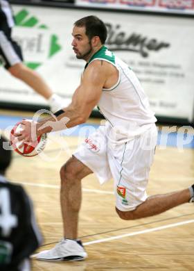 Basketball Bundesliga. Woerthersee Piraten gegen Team Guessing Knights. Joachim Buggelsheim (Piraten). Klagenfurt, am 26.10.2007.
Foto: Kuess
---
pressefotos, pressefotografie, kuess, qs, qspictures, sport, bild, bilder, bilddatenbank