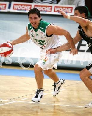 Basketball Bundesliga. Woerthersee Piraten gegen Team Guessing Knights. Andreas Kuttnig (Piraten). Klagenfurt, am 26.10.2007.
Foto: Kuess
---
pressefotos, pressefotografie, kuess, qs, qspictures, sport, bild, bilder, bilddatenbank