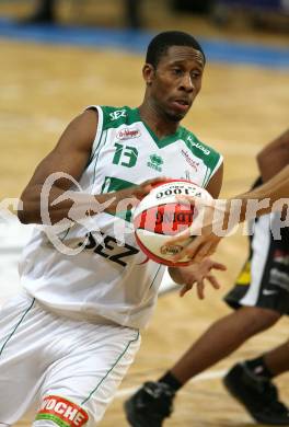 Basketball Bundesliga. Woerthersee Piraten gegen Team Guessing Knights. Jubel Piraten. Melvin Creddle (Piraten).  Klagenfurt, am 26.10.2007.
Foto: Kuess
---
pressefotos, pressefotografie, kuess, qs, qspictures, sport, bild, bilder, bilddatenbank