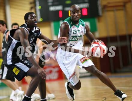 Basketball Bundesliga. Woerthersee Piraten gegen Team Guessing Knights. Marquis Wright (Piraten), Philipp Horvath (Guessing). Klagenfurt, am 26.10.2007.
Foto: Kuess
---
pressefotos, pressefotografie, kuess, qs, qspictures, sport, bild, bilder, bilddatenbank