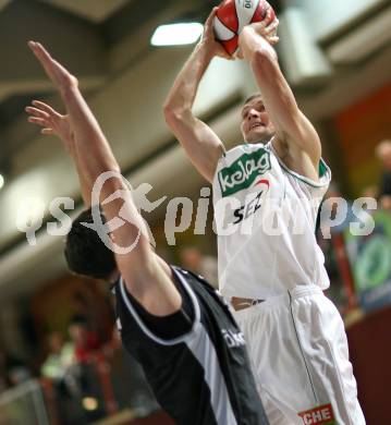 Basketball Bundesliga. Woerthersee Piraten gegen Team Guessing Knights. Stjepan Gavran (Piraten). Klagenfurt, am 26.10.2007.
Foto: Kuess
---
pressefotos, pressefotografie, kuess, qs, qspictures, sport, bild, bilder, bilddatenbank