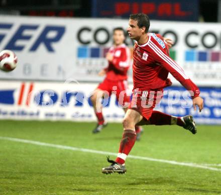 Fussball Red Zac. FC Kaernten gegen Trenkwalder SKS. Thomas Pirker (FCK). Klagenfurt, am 26.10.2007.
Foto: Kuess
---
pressefotos, pressefotografie, kuess, qs, qspictures, sport, bild, bilder, bilddatenbank