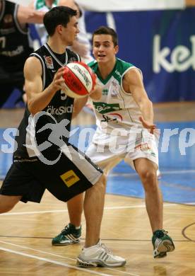 Basketball Bundesliga. Woerthersee Piraten gegen Team Guessing Knights. Marco Breithuber (Piraten), Christoph Knor (Guessing). Klagenfurt, am 26.10.2007.
Foto: Kuess
---
pressefotos, pressefotografie, kuess, qs, qspictures, sport, bild, bilder, bilddatenbank