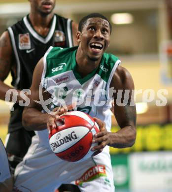 Basketball Bundesliga. Woerthersee Piraten gegen Team Guessing Knights. Melvin Creddle (Piraten). Klagenfurt, am 26.10.2007.
Foto: Kuess
---
pressefotos, pressefotografie, kuess, qs, qspictures, sport, bild, bilder, bilddatenbank