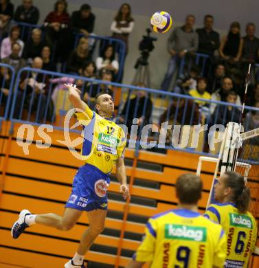 Volleyball Challenge Cup. SK Posojilnica Aich/Dob gegen Generali Haching. Peter Polony (Aich/Dob). Prevalje, am 27.10.2007.
Foto: Kuess
---
pressefotos, pressefotografie, kuess, qs, qspictures, sport, bild, bilder, bilddatenbank