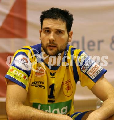 Volleyball Challenge Cup. SK Posojilnica Aich/Dob gegen Generali Haching. David Slatinsek (Aich/Dob). Prevalje, am 27.10.2007.
Foto: Kuess
---
pressefotos, pressefotografie, kuess, qs, qspictures, sport, bild, bilder, bilddatenbank