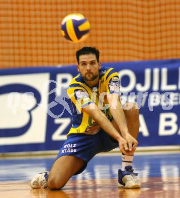 Volleyball Challenge Cup. SK Posojilnica Aich/Dob gegen Generali Haching. David Slatinsek (Aich/Dob). Prevalje, am 27.10.2007.
Foto: Kuess
---
pressefotos, pressefotografie, kuess, qs, qspictures, sport, bild, bilder, bilddatenbank