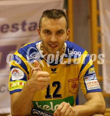 Volleyball Challenge Cup. SK Posojilnica Aich/Dob gegen Generali Haching. Peter Polony (Aich/Dob). Prevalje, am 27.10.2007.
Foto: Kuess
---
pressefotos, pressefotografie, kuess, qs, qspictures, sport, bild, bilder, bilddatenbank
