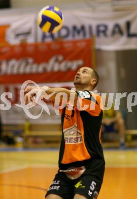 Volleyball Challenge Cup. SK Posojilnica Aich/Dob gegen Generali Haching. Martin Pipa (Aich/Dob). Prevalje, am 27.10.2007.
Foto: Kuess
---
pressefotos, pressefotografie, kuess, qs, qspictures, sport, bild, bilder, bilddatenbank