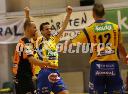 Volleyball Challenge Cup. SK Posojilnica Aich/Dob gegen Generali Haching. Jubel Miha Kosl (Aich/Dob). Prevalje, am 27.10.2007.
Foto: Kuess
---
pressefotos, pressefotografie, kuess, qs, qspictures, sport, bild, bilder, bilddatenbank
