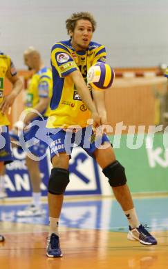 Volleyball Challenge Cup. SK Posojilnica Aich/Dob gegen Generali Haching. Kurt Aschmann (Aich/Dob). Prevalje, am 27.10.2007.
Foto: Kuess
---
pressefotos, pressefotografie, kuess, qs, qspictures, sport, bild, bilder, bilddatenbank