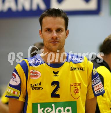 Volleyball Challenge Cup. SK Posojilnica Aich/Dob gegen Generali Haching. Miha Kosl (Aich/Dob). Prevalje, am 27.10.2007.
Foto: Kuess
---
pressefotos, pressefotografie, kuess, qs, qspictures, sport, bild, bilder, bilddatenbank