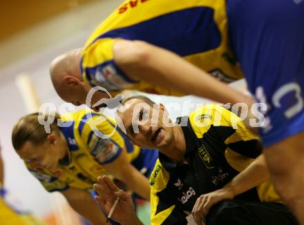 Volleyball Challenge Cup. SK Posojilnica Aich/Dob gegen Generali Haching. Trainer Miro Palgut, Marek Golstajn (Aich/Dob). Prevalje, am 27.10.2007.
Foto: Kuess
---
pressefotos, pressefotografie, kuess, qs, qspictures, sport, bild, bilder, bilddatenbank