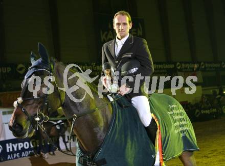 Reiten. Fest der Pferde. Robert Puck (Oesterreich) auf Real eagle. Klagenfurt, am 28.10.2007.
Foto: Kuess
---
pressefotos, pressefotografie, kuess, qs, qspictures, sport, bild, bilder, bilddatenbank