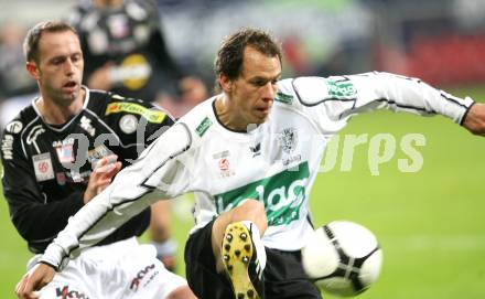 Fussball Bundesliga. T-Mobile. SK Austria Kaernten gegenCashpoint SCR Altach. Gerakd Krajic (Kaernten), Alan Orman (Altach). Klagenfurt, am 31.10.2007.
Foto: Kuess
---
pressefotos, pressefotografie, kuess, qs, qspictures, sport, bild, bilder, bilddatenbank