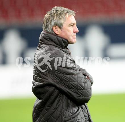 Fussball Bundesliga. T-Mobile. SK Austria Kaernten gegen Cashpoint SCR Altach. Trainer Walter Schachner (Kaernten). Klagenfurt, am 31.10.2007.
Foto: Kuess
---
pressefotos, pressefotografie, kuess, qs, qspictures, sport, bild, bilder, bilddatenbank