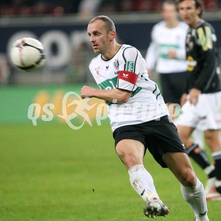 Fussball Bundesliga. T-Mobile. SK Austria Kaernten gegen Cashpoint SCR Altach. Adam Ledwon (Kaernten). Klagenfurt, am 31.10.2007.
Foto: Kuess
---
pressefotos, pressefotografie, kuess, qs, qspictures, sport, bild, bilder, bilddatenbank