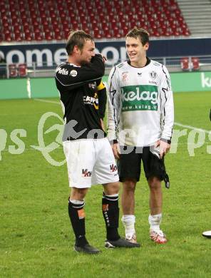 Fussball Bundesliga. T-Mobile. SK Austria Kaernten gegen Cashpoint SCR Altach. Zlatko Junozovic (Kaernten), Kai Schoppitsch (Altach). Klagenfurt, am 31.10.2007.
Foto: Kuess
---
pressefotos, pressefotografie, kuess, qs, qspictures, sport, bild, bilder, bilddatenbank