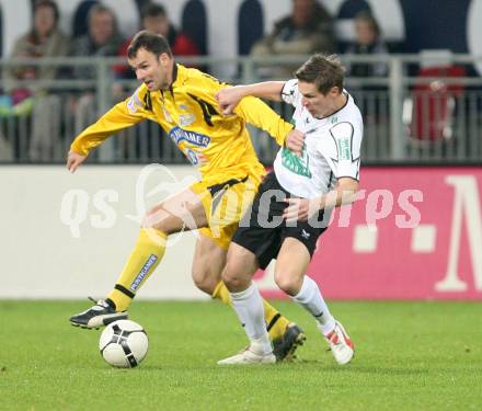 Fussball Bundesliga. T-Mobile. SK Austria Kaernten gegen SK Puntigamer Sturm Graz. Gernot Plassnegger (Kaernten), Mario Haas (Sturm). Klagenfurt, am 3.11.2007.
Foto: Kuess
---
pressefotos, pressefotografie, kuess, qs, qspictures, sport, bild, bilder, bilddatenbank