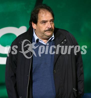 Fussball Red Zac Liga. FC Kaernten gegen FC Lustenau. Manager Guenther hafner (FCK). Klagenfurt, am 2.11.2007.
Foto: Kuess
---
pressefotos, pressefotografie, kuess, qs, qspictures, sport, bild, bilder, bilddatenbank