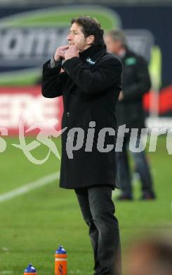 Fussball Bundesliga. T-Mobile. SK Austria Kaernten gegen SK Puntigamer Sturm Graz. Trainer Franco Foda (Sturm). Klagenfurt, am 3.11.2007.
Foto: Kuess
---
pressefotos, pressefotografie, kuess, qs, qspictures, sport, bild, bilder, bilddatenbank