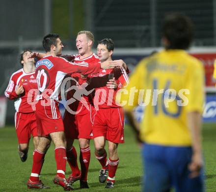 Fussball Red Zac Liga. FC Kaernten gegen FC Lustenau. Torjubel (FCK). Klagenfurt, am 2.11.2007.
Foto: Kuess
---
pressefotos, pressefotografie, kuess, qs, qspictures, sport, bild, bilder, bilddatenbank