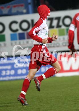 Fussball Red Zac Liga. FC Kaernten gegen FC Lustenau. Torjubel Thomas Hinum (FCK). Klagenfurt, am 2.11.2007.
Foto: Kuess
---
pressefotos, pressefotografie, kuess, qs, qspictures, sport, bild, bilder, bilddatenbank