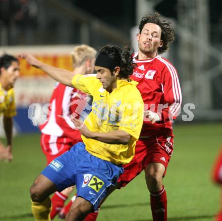 Fussball Red Zac Liga. FC Kaernten gegen FC Lustenau. Mathias Sereinig (FCK), Rodrigues Vilmar Da Cunha (Lustenau). Klagenfurt, am 2.11.2007.
Foto: Kuess
---
pressefotos, pressefotografie, kuess, qs, qspictures, sport, bild, bilder, bilddatenbank