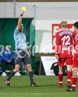 Fussball Red Zac Liga. FC Kaernten gegen FC Lustenau. Gelbe Karte fuer den Torschuetzen Thomas Hinum (FCK). Klagenfurt, am 2.11.2007.
Foto: Kuess
---
pressefotos, pressefotografie, kuess, qs, qspictures, sport, bild, bilder, bilddatenbank