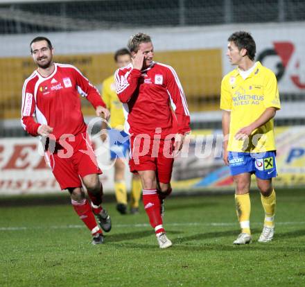 Fussball Red Zac Liga. FC Kaernten gegen FC Lustenau. Torjubel Michael Kulnik, Ivan Dvorak (FCK). Klagenfurt, am 2.11.2007.
Foto: Kuess
---
pressefotos, pressefotografie, kuess, qs, qspictures, sport, bild, bilder, bilddatenbank