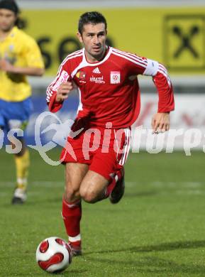 Fussball Red Zac Liga. FC Kaernten gegen FC Lustenau. Nenad Bjelica (FCK). Klagenfurt, am 2.11.2007.
Foto: Kuess
---
pressefotos, pressefotografie, kuess, qs, qspictures, sport, bild, bilder, bilddatenbank