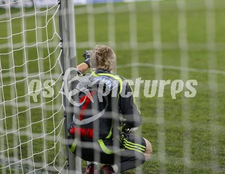 Fussball Red Zac Liga. FC Kaernten gegen FC Lustenau. Freistoss, Mauer. Christian Dobnik (FCK). Klagenfurt, am 2.11.2007.
Foto: Kuess
---
pressefotos, pressefotografie, kuess, qs, qspictures, sport, bild, bilder, bilddatenbank