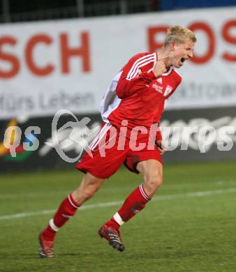 Fussball Red Zac Liga. FC Kaernten gegen FC Lustenau. Torjubel Thomas Hinum (FCK). Klagenfurt, am 2.11.2007.
Foto: Kuess
---
pressefotos, pressefotografie, kuess, qs, qspictures, sport, bild, bilder, bilddatenbank