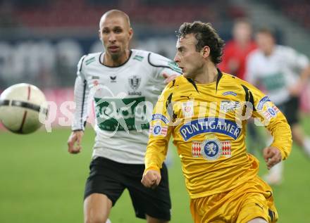 Fussball Bundesliga. T-Mobile. SK Austria Kaernten gegen SK Puntigamer Sturm Graz. Patrick Wolf (Kaernten), Klaus Salmutter (Sturm). Klagenfurt, am 3.11.2007.
Foto: Kuess
---
pressefotos, pressefotografie, kuess, qs, qspictures, sport, bild, bilder, bilddatenbank