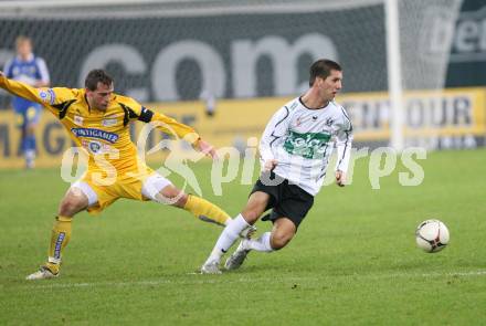 Fussball Bundesliga. T-Mobile. SK Austria Kaernten gegen SK Puntigamer Sturm Graz. Sandro Zakany (Kaernten), Juergen Saeumel (Sturm). Klagenfurt, am 3.11.2007.
Foto: Kuess
---
pressefotos, pressefotografie, kuess, qs, qspictures, sport, bild, bilder, bilddatenbank